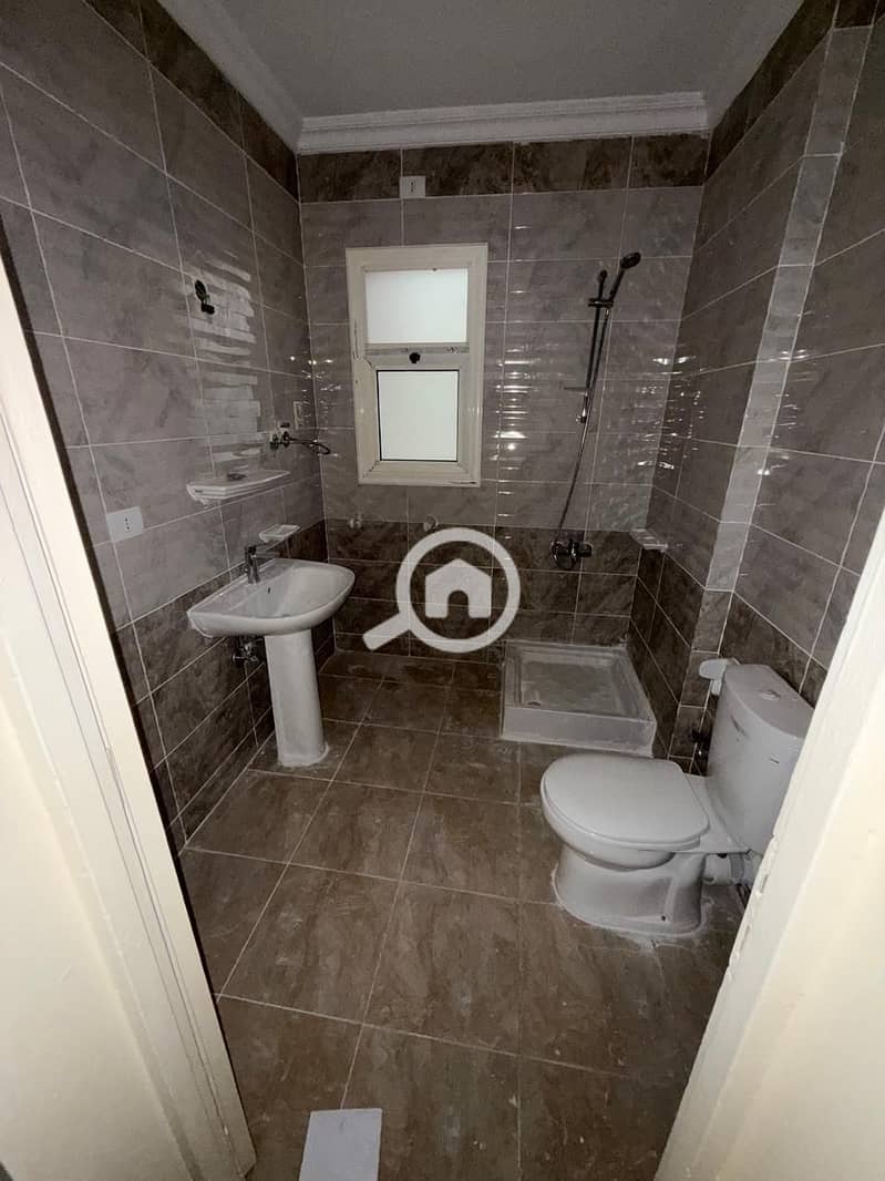 4 1b944496-d0cf-4eff-87a7-fdd3de4b5aab. jpg