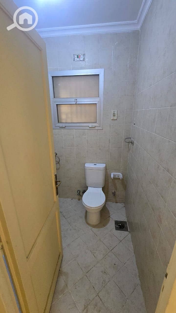 12 74175e34-c6e9-44b5-9be6-9c39c475d885. jpg