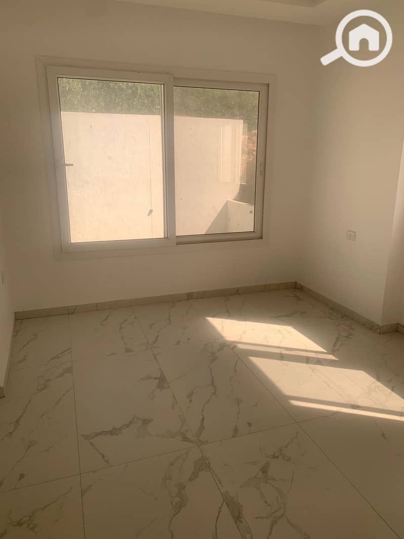 6 eb250786-89e3-4ea2-bf17-af46ffe4f910. jpg