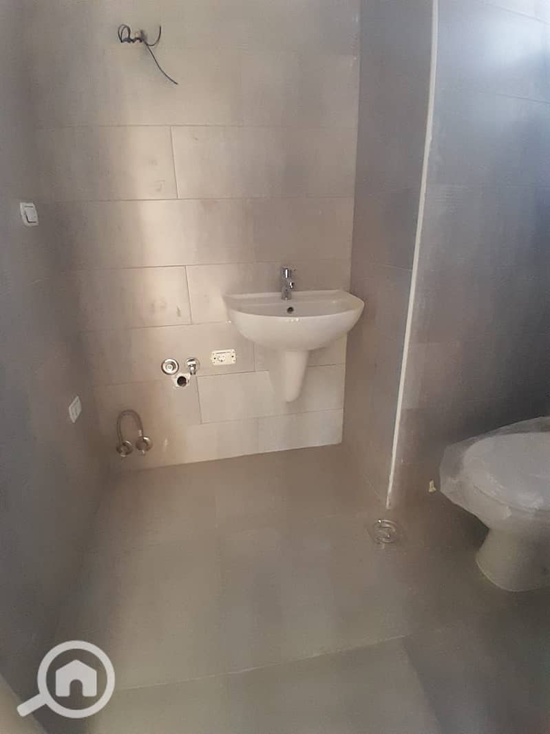 14 c83443b5-b59e-48de-bc05-044eb888861b. jpg