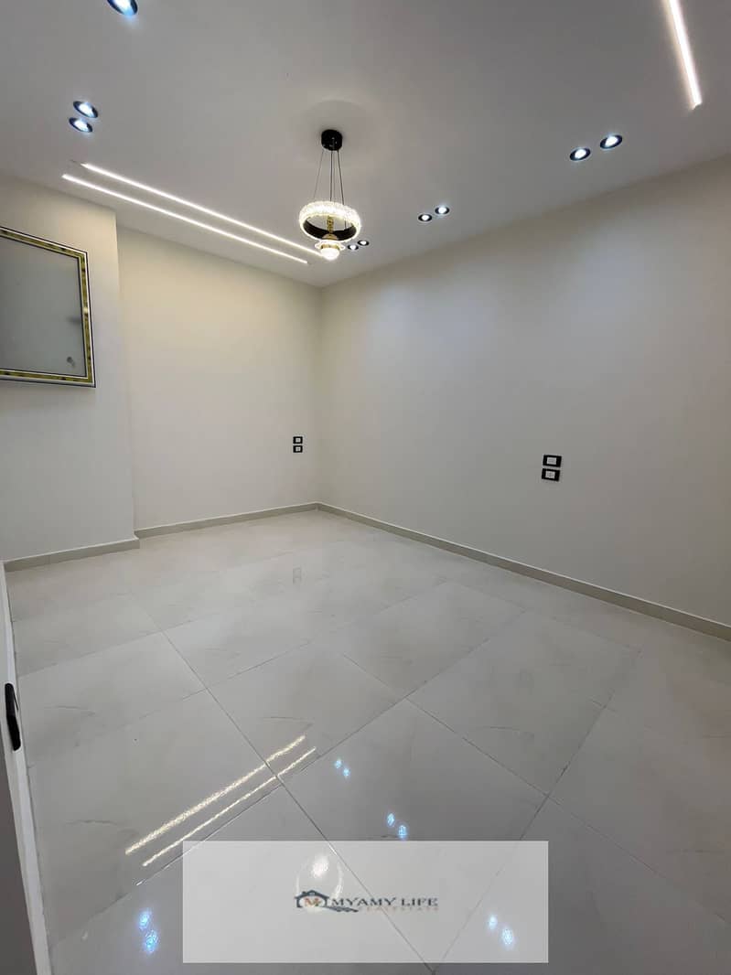 7 WhatsApp Image 2025-11-28 at 9.38. 14 PM (1). jpeg