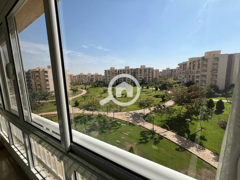 3 d90c2012-1b4f-452b-89cd-692f8f63c3b8. jpg