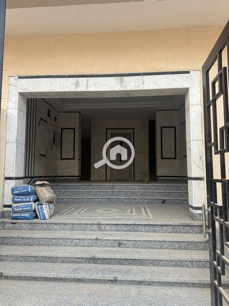 8 426079b0-6f92-433b-9695-58c2e9c07e3a. jpg