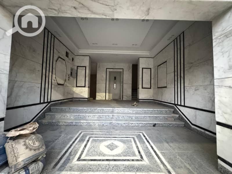 10 51b3d494-99e7-417e-8a20-f493e910dc08. jpg