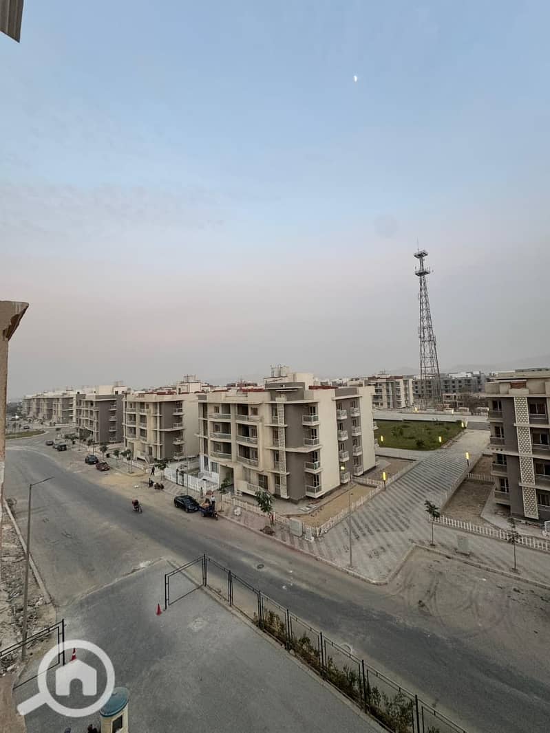 11 c1b1177d-e784-4c1a-99bc-01a2e2087069. jpg