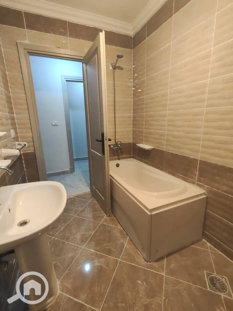 5 6d5aaf6d-6446-484e-9cc2-2753ec13be58. jpeg