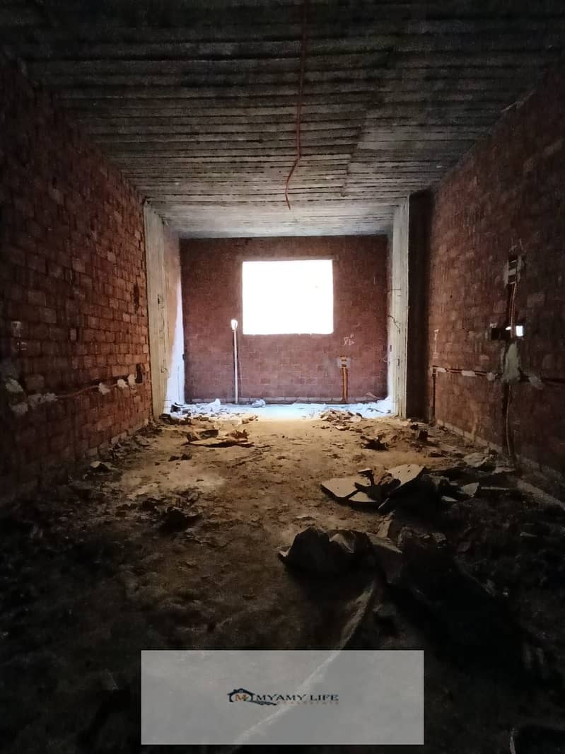 8 WhatsApp Image 2025-11-04 at 11.46. 33 AM. jpeg