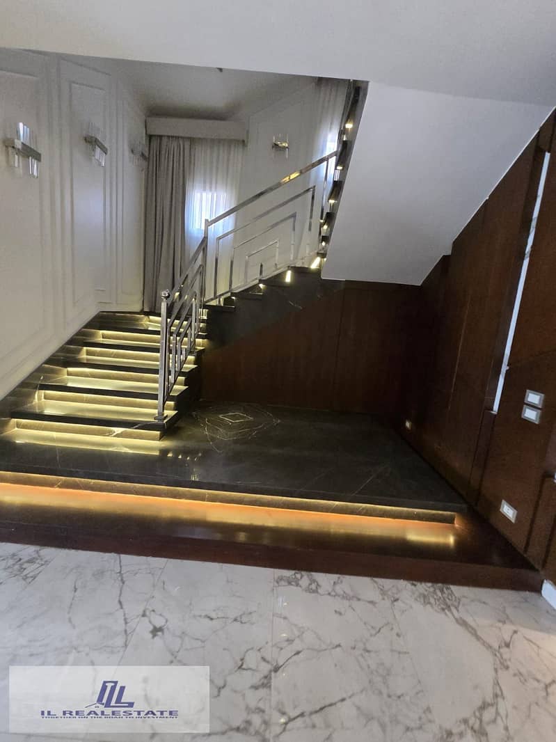 6 4dc064dc-b1b9-4082-96c9-aee1ff599885. jpg