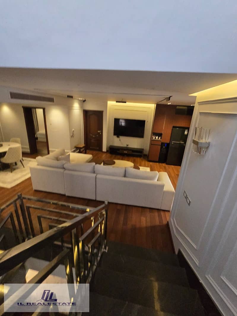 30 d0e0d5d4-155a-4d95-bacf-951ebf98c279. jpg