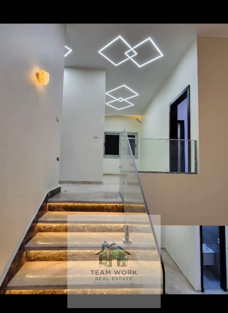 9 5d5f4312-5e94-4c6a-8d9e-afdb131197c1. jpg