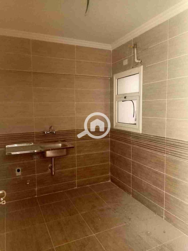 6 FB_IMG_1740482045412. jpg