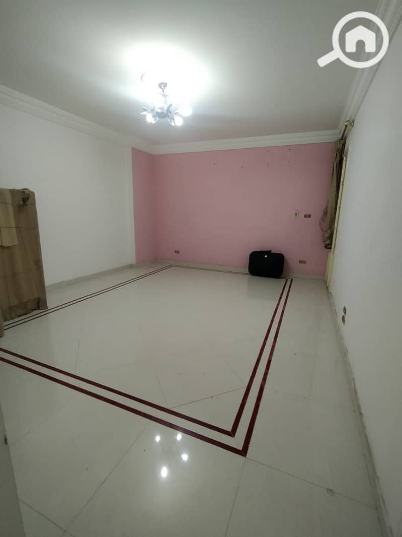 6 04aaf90b-68a4-44b9-8a3f-1a54540d04fb. jpeg