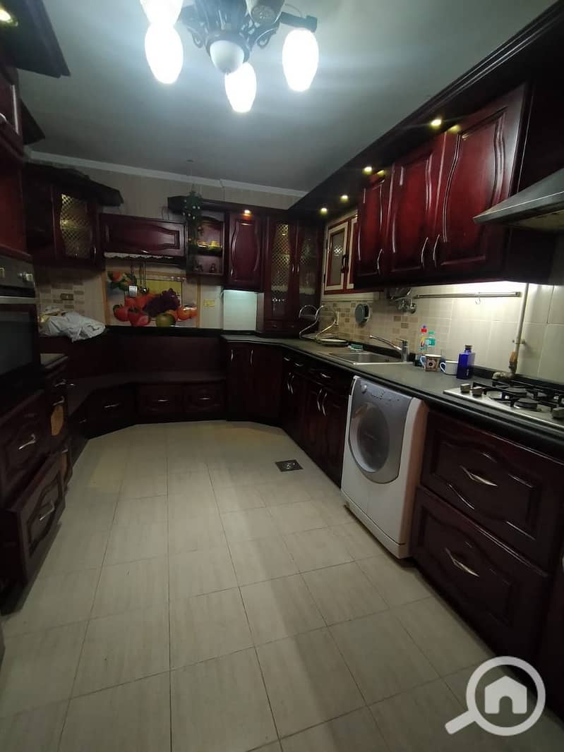 9 79b158b2-17c0-45f8-9a4b-e7aa7752eaf0. jpeg