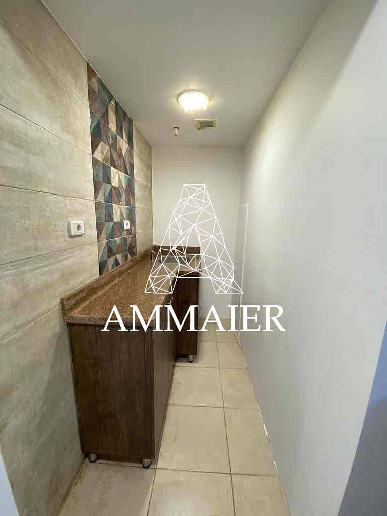 3 37a35bf7-961b-4ba4-b7e5-bbb7501c1f69. jpg