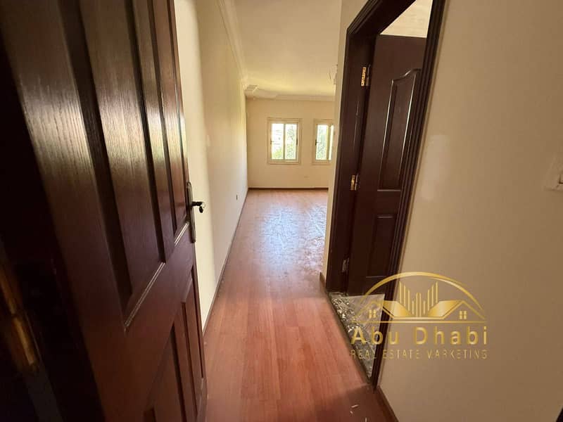 10 549163115_122162160656800390_8591530120263789667_n. jpg