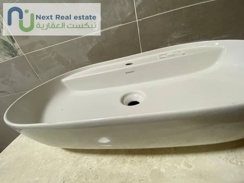 32 WhatsApp Image 2025-11-10 at 1.46. 39 PM. jpeg