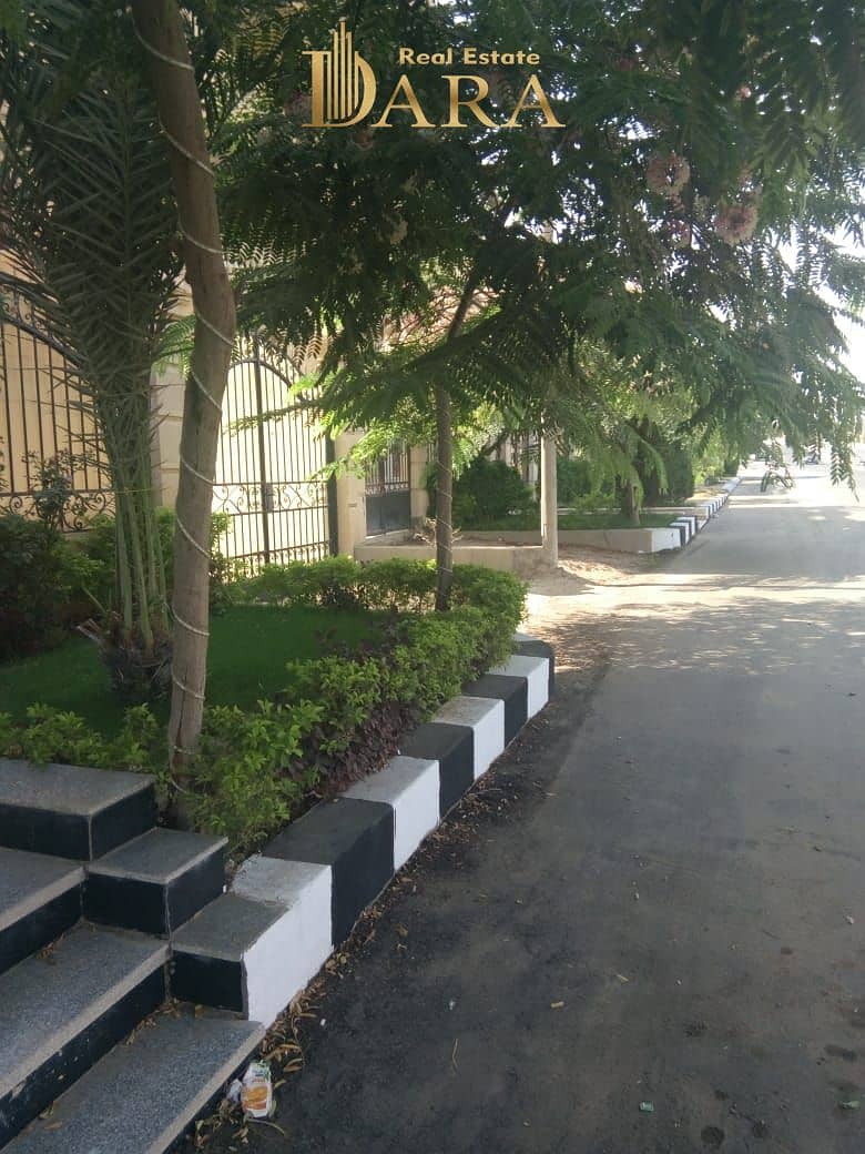 14 cbfb99e2-9415-4037-880d-4e073585a87c. jpg