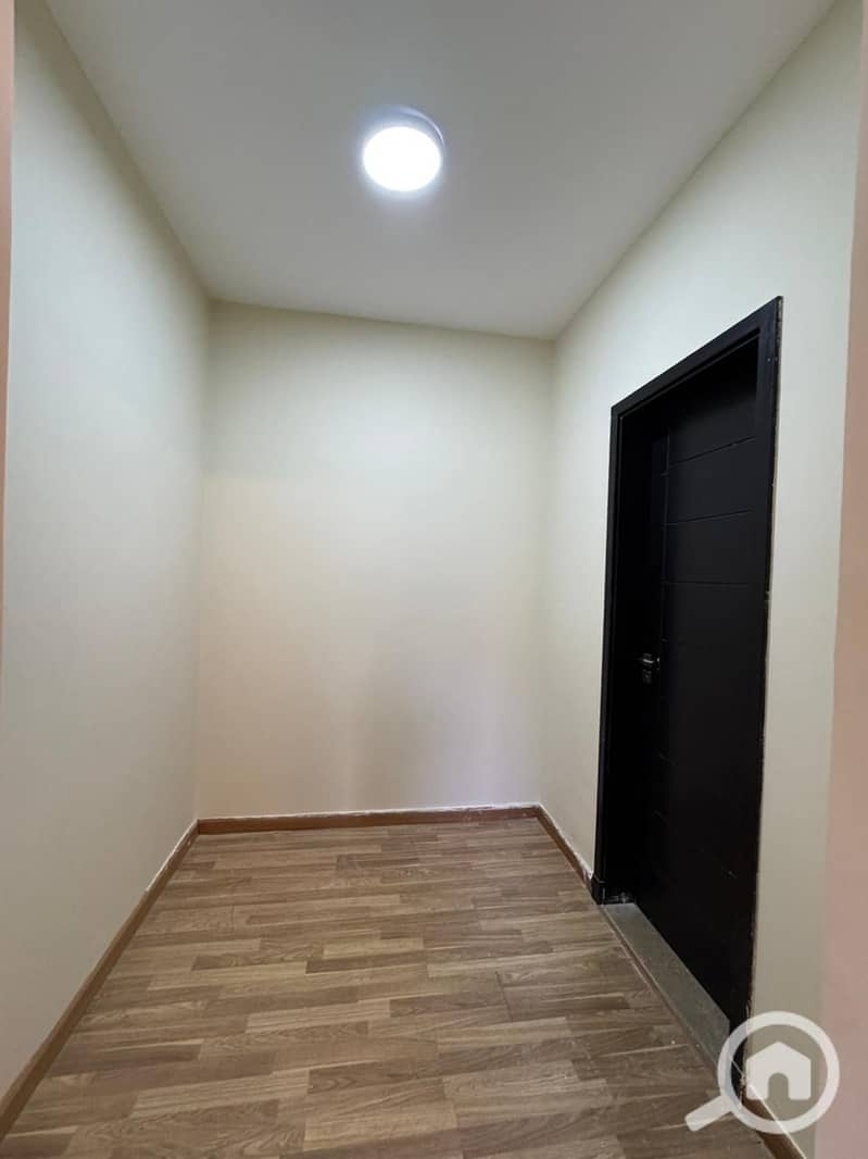 7 WhatsApp Image 2025-11-30 at 12.54. 50_b5fd1aa0. jpg