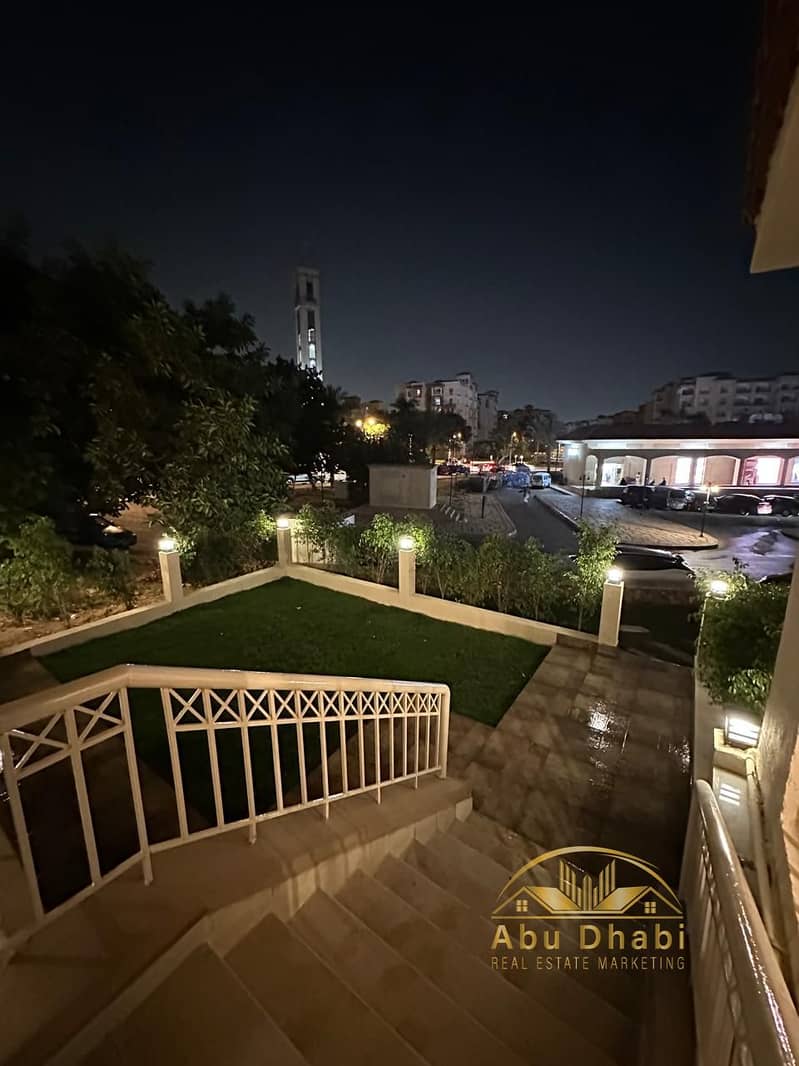 16 7cf816ae-0ef9-45c5-845a-c7bc86f1e9ae. jpg