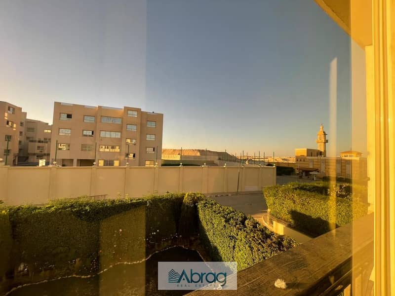 2 0de69fc3-1f87-4477-a81b-369fbc144302. jpeg