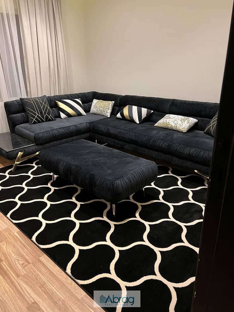 10 e2429e02-37d5-4454-b216-5f4082bebbf1. jpeg