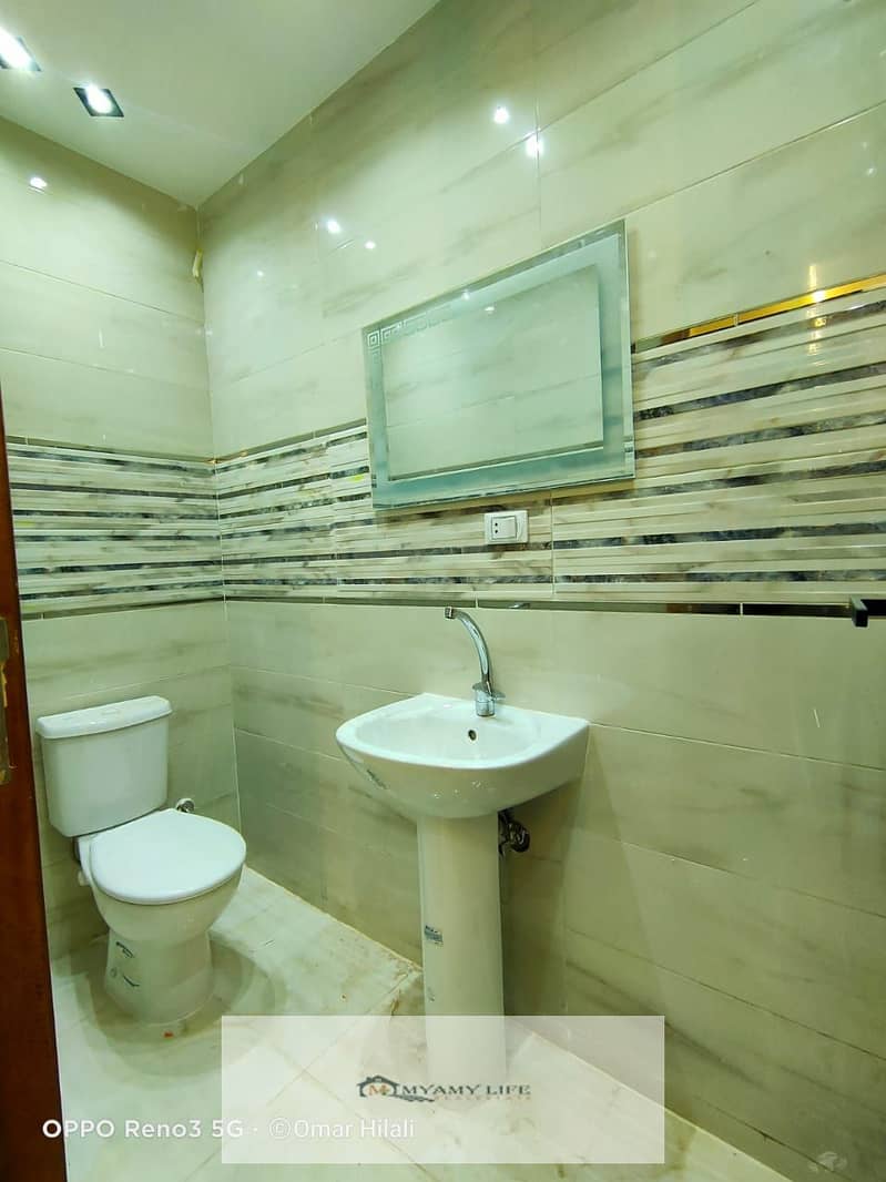 18 WhatsApp Image 2025-11-03 at 9.20. 43 PM (2). jpeg