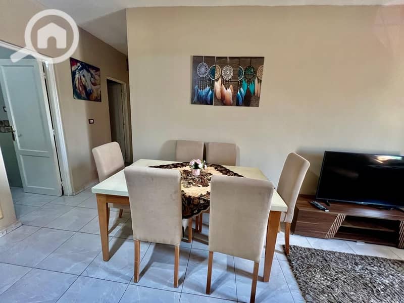 4 b745c327-9d7a-4cba-a49f-b176094c9e7d. jpeg