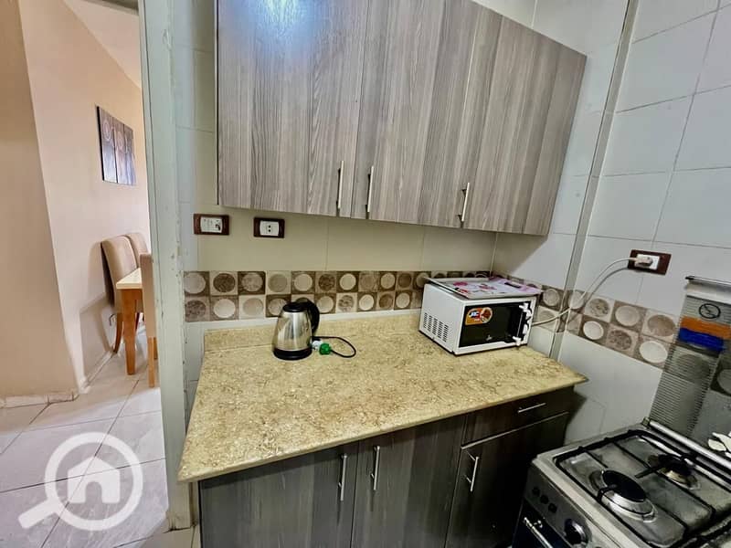 10 2b8a844d-6aff-47e8-87d6-55ff991c17a5. jpeg