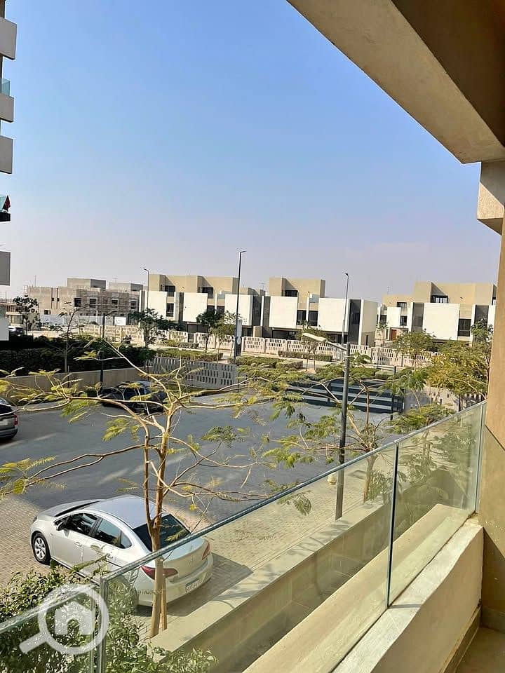 4 a5bbfc4c-50ae-43f4-9dc7-9965f0b2a169. jpg