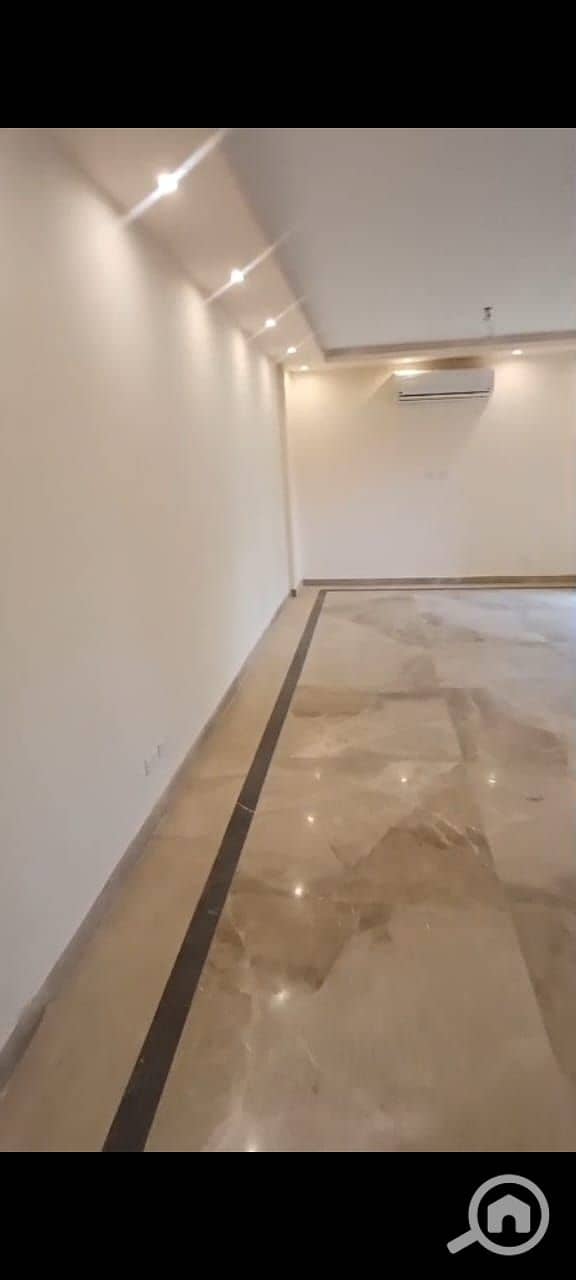 4 9b048c98-eb6c-4332-810d-7fe1cc78c0a3. jpeg