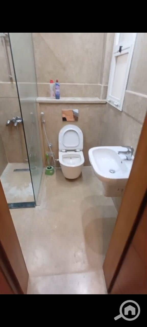 9 0466179b-e85d-47f1-a6a4-e3623e3b6ef4. jpeg