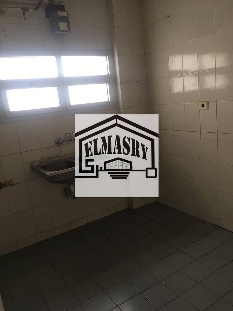 10 a5f96eb1-e2ab-405c-b411-622e93cca276. jpg