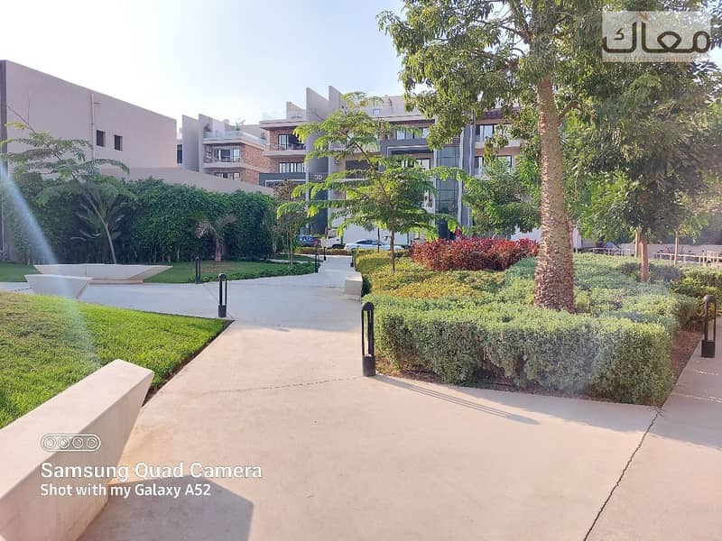 5 9f7b2381-9a27-4c90-96ea-9bc8f5b0d730. jpeg