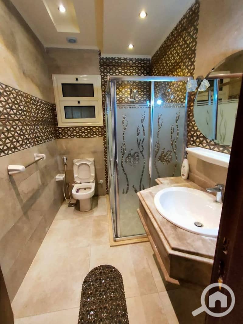 3 WhatsApp Image 2025-11-29 at 20.58. 30_ca6536bd. jpg