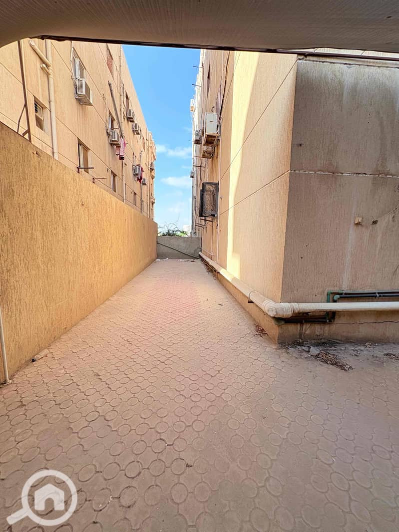 3 2af14e72-430d-4a1c-a8c6-2296bca058c7. jpg