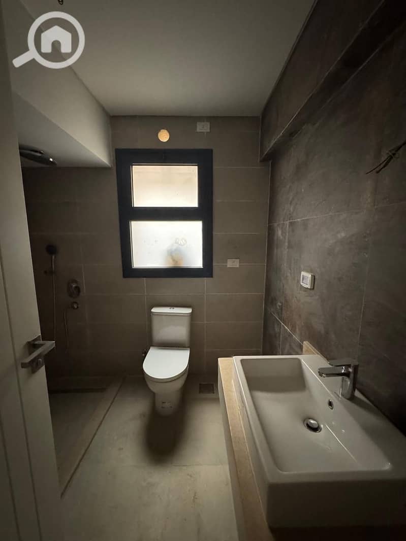 3 WhatsApp Image 2025-11-30 at 13.31. 57_b7c4a44a. jpg