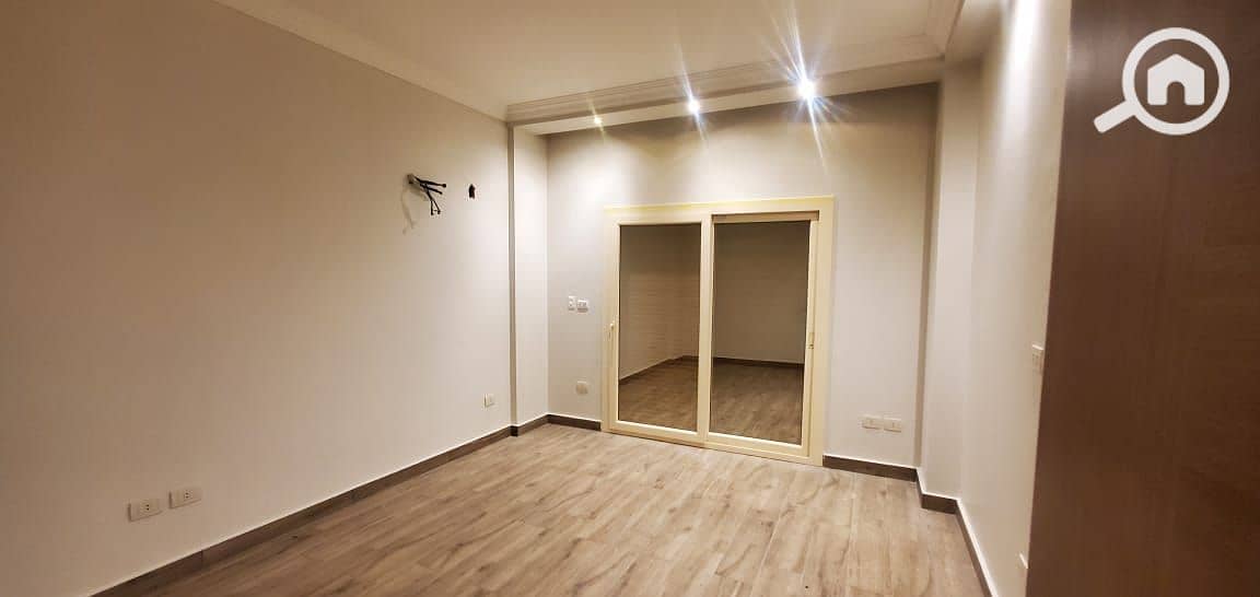 5 WhatsApp Image 2025-11-30 at 1.15. 42 AM (1). jpeg