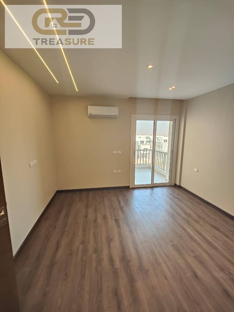 5 WhatsApp Image 2025-11-30 at 1.12. 28 PM. jpeg