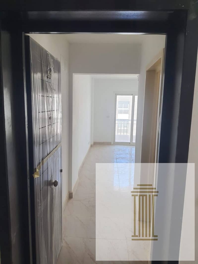 10 d11c7160-a020-49f8-98da-4aefed616a64. jpg