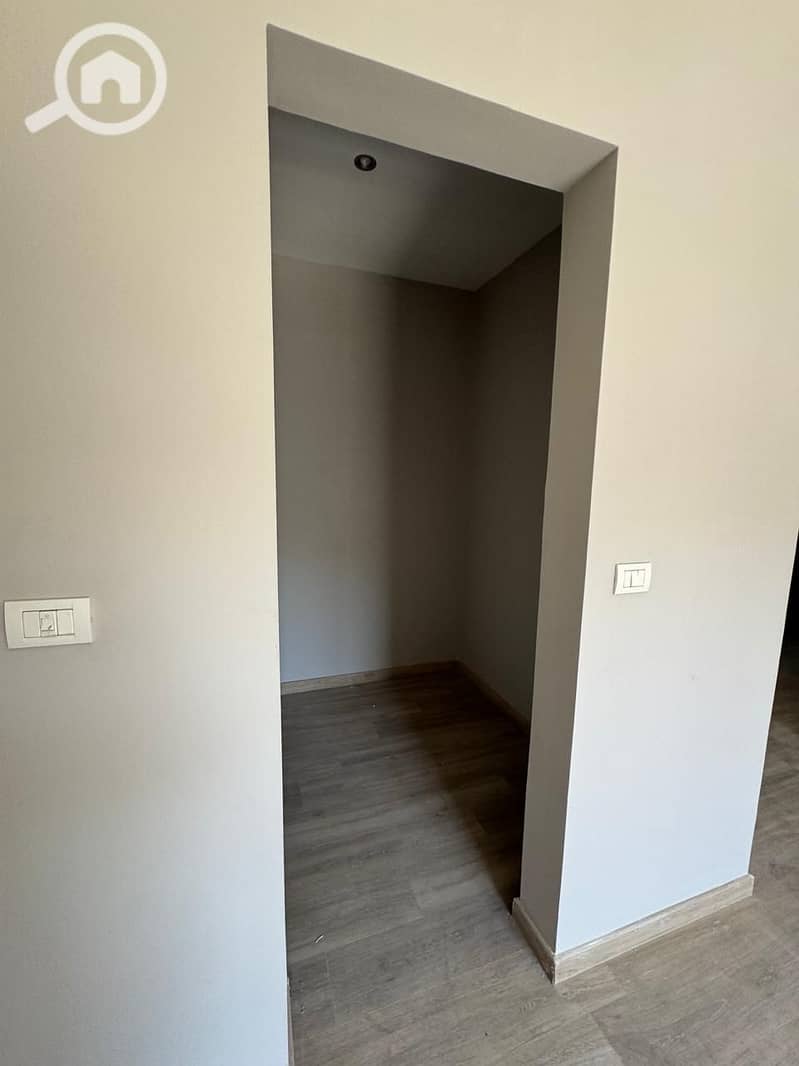 7 WhatsApp Image 2025-11-30 at 14.01. 38_c02b5022. jpg