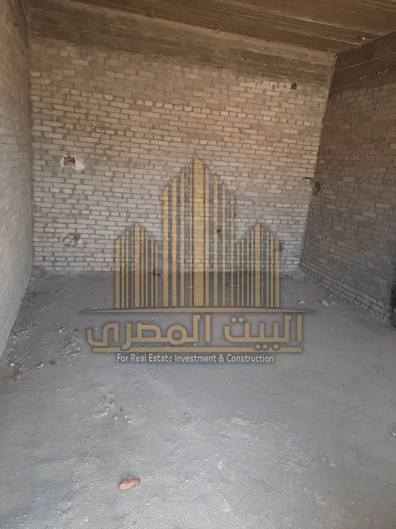 8 U631777 (16). jpeg