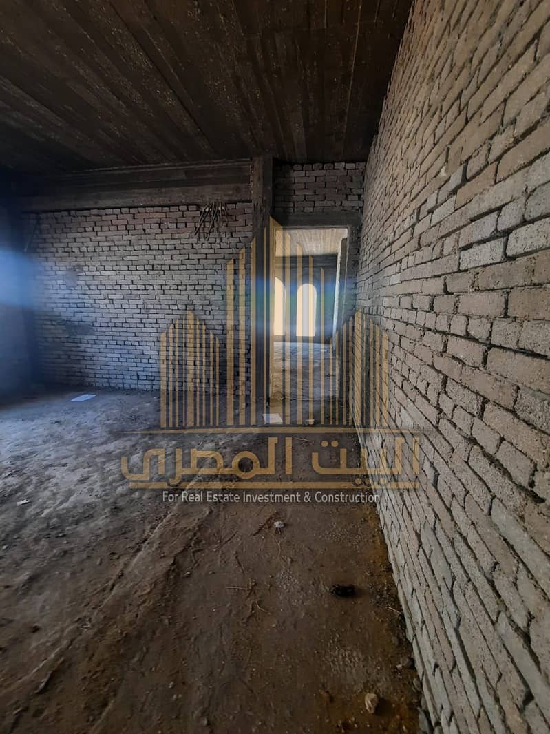 11 U631777 (12). jpeg