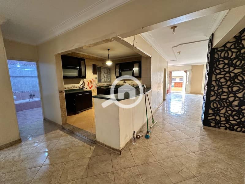 2 808d191d-53c7-432d-8e40-f3a5c88c26be. jpg