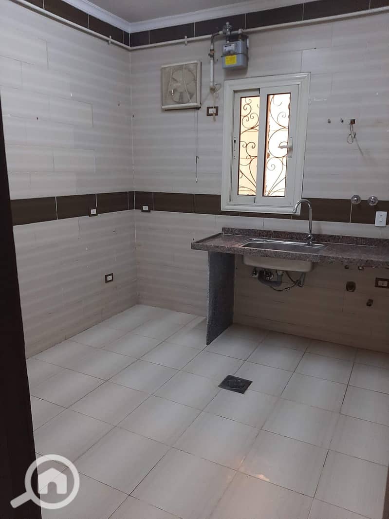 11 WhatsApp Image 2025-11-30 at 11.48. 43_deac16ad. jpg