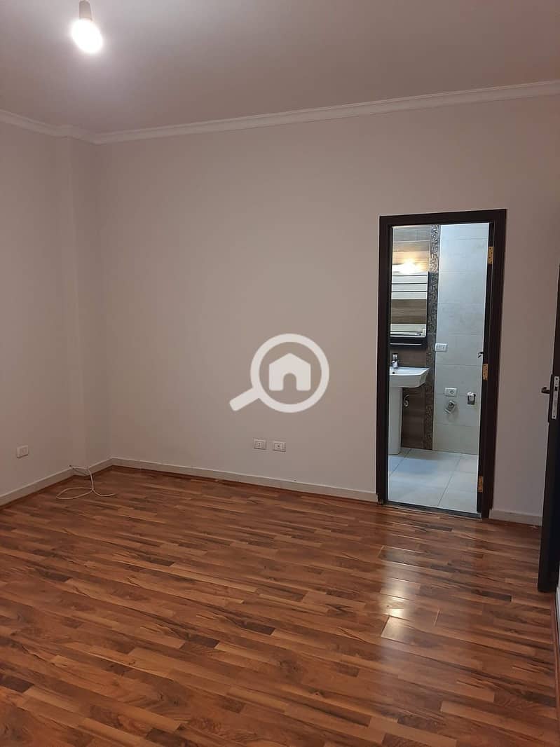 17 WhatsApp Image 2025-11-30 at 11.48. 45_b323ab5e. jpg