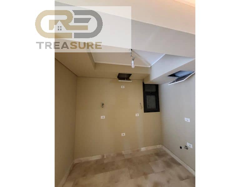 4 WhatsApp Image 2025-11-19 at 1.56. 55 PM (2). jpg