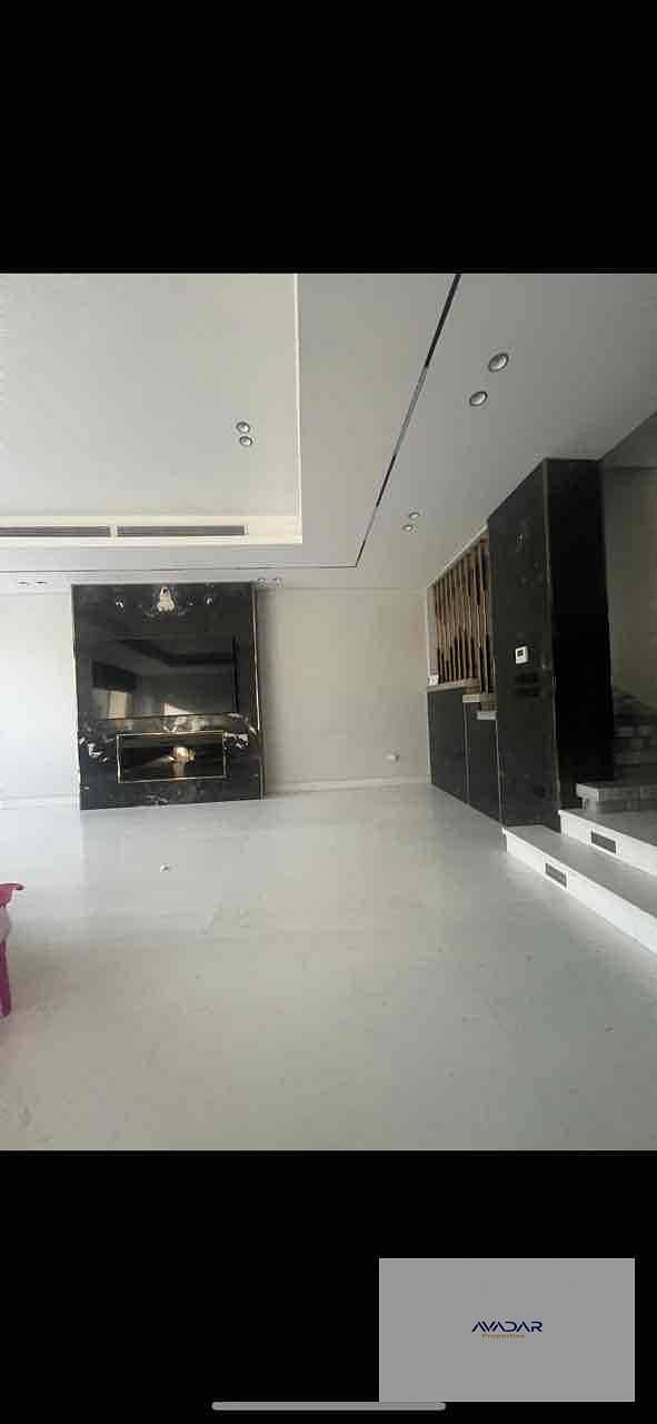 18 69c3cc58-2c76-4818-a740-a7864e0d84dc. jpg