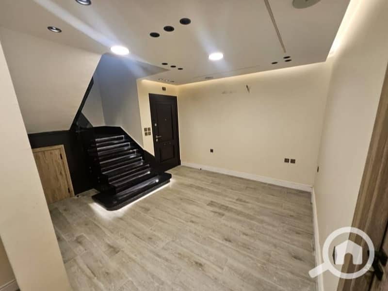 11 WhatsApp Image 2025-11-30 at 12.35. 28 PM (2). jpeg