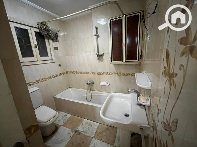 6 4c1a1108-0cb2-471d-abe8-1c1091a711df. jpeg