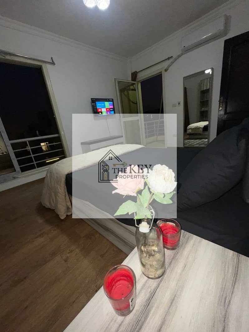 4 b12bb6a4-0878-41a0-9707-2a7365a3b44d. jpg